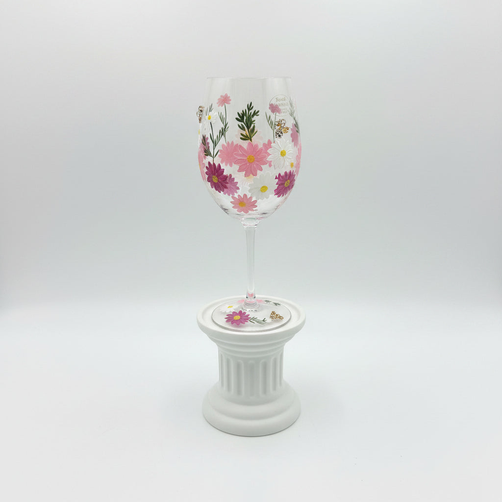 Elegantes Weinglas mit bunten Blumen & Bienen-Details