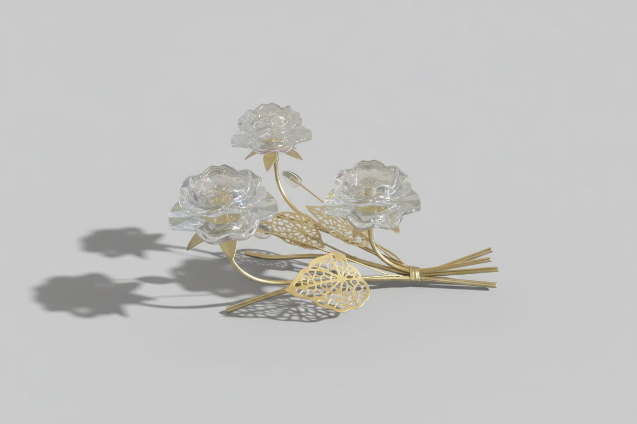 Eleganter Blüten-Kerzenständer "Golden Rose" – 3-flammig (30 cm)