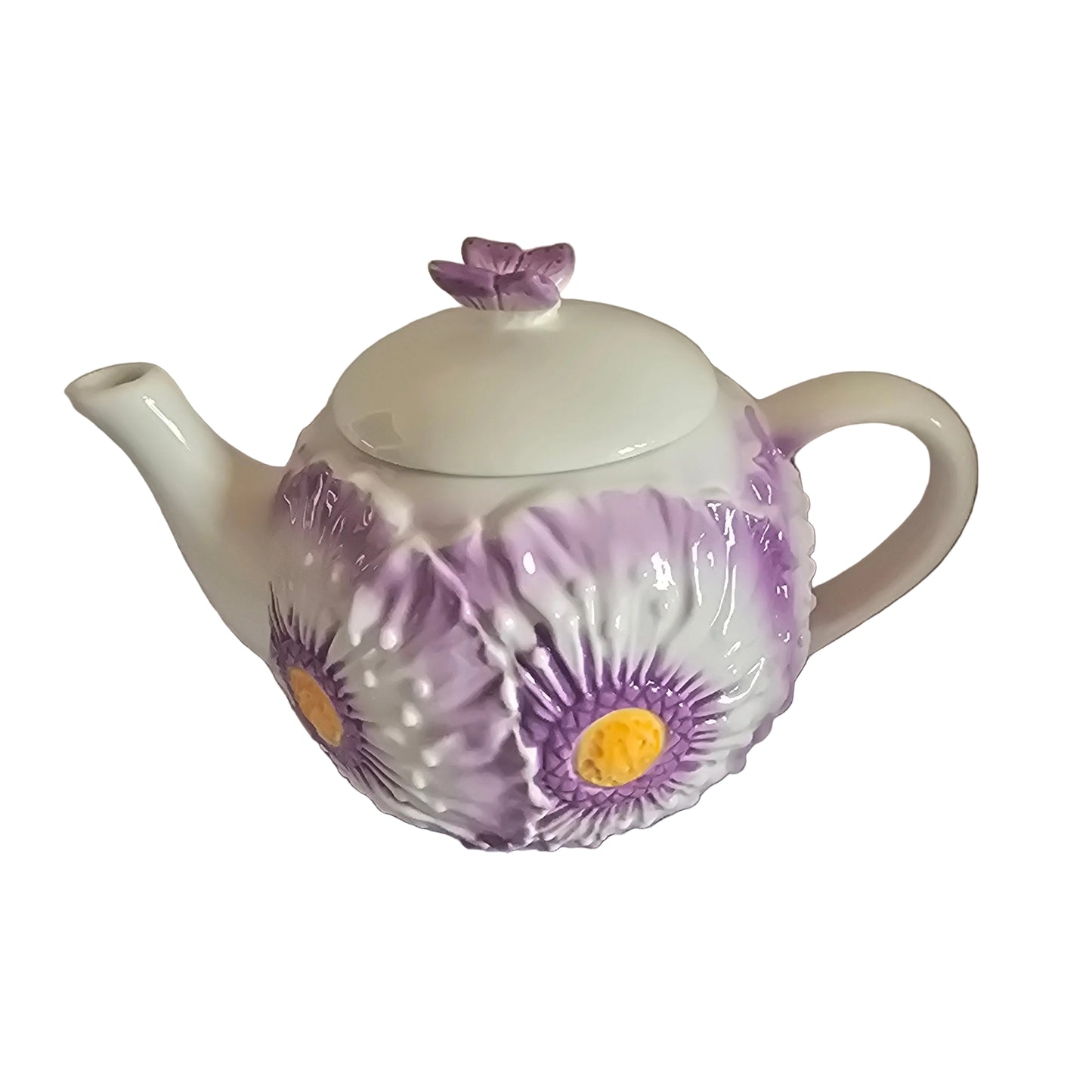 :
Romantische Deko-Teekanne mit lila Blumendekor & Schmetterling – Vintage Stil