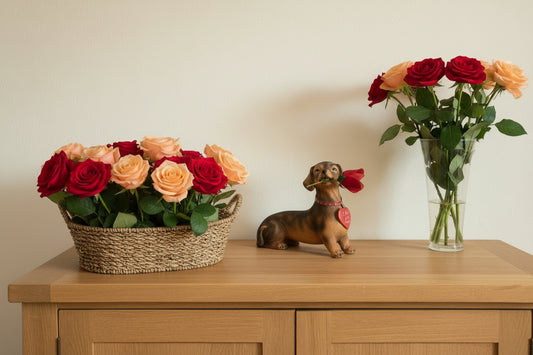 Deko-Figur "Dackel mit Rose" – Süßer Blickfang mit "I love you more" Herz ✨