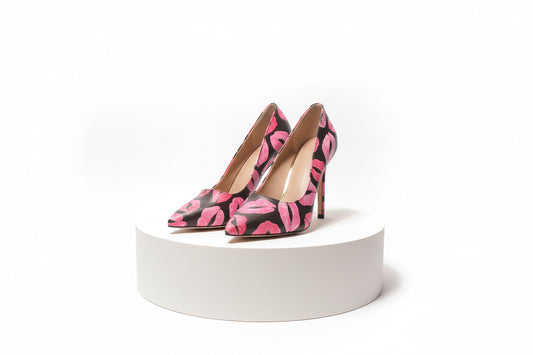 🔥 „Kussmund“-High-Heels – Sexy Eyecatcher (Gr. 38) 🔥
Verliebt euch in diese atemberaubenden Pumps!